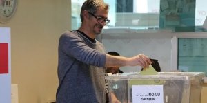 Türkiye'nin Avrupa'ya açılan sınır kapılarında oy verme işlemi sürüyor