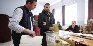 Görme engelliler oylarını oluşturulan şablonlar aracılığıyla kullandı