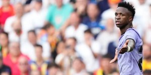 FIFA Başkanı Infantino'dan Real Madridli Vinicius için dayanışma mesajı