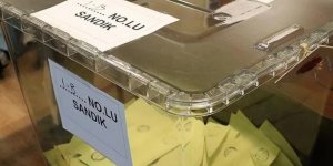 Avrupa'da Cumhurbaşkanı Seçimi'nin ikinci turu için kurulan sandıklarda oy verme işlemi sona erdi