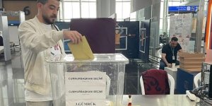 İstanbul'daki havalimanlarında oy verme işlemi devam ediyor