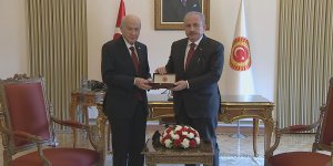 Mustafa Şentop, başkanlık görevini Devlet Bahçeli’ye devretti