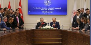 Çalışma ve Sosyal Güvenlik Bakanlığı'nda Devir Teslim Töreni
