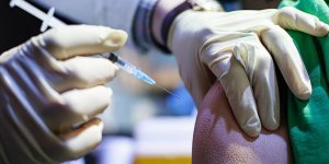 BioNTech, Kovid-19 aşısının yan etkileri iddiasıyla Almanya'da davayla karşı karşıya