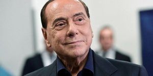 Eski İtalya Başbakanı Silvio Berlusconi hayatını kaybetti!