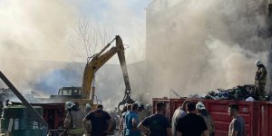 Esenyurt'ta geri dönüşüm deposunda yangın