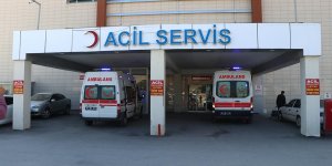 Karın ağrısının sebebi 22 santimetrelik kist çıktı!
