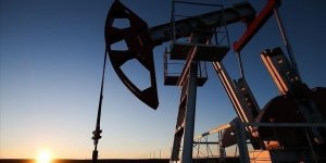 Küresel petrol arzı temmuzda yaklaşık 1 milyon varil azaldı