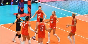 A Milli Kadın Voleybol Takımı, Almanya'yı 3-0 yenerek 5'te 5 yaptı