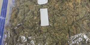 Mobilyalar arasına gizlenmiş 46 kilogram uyuşturucu ele geçirildi!