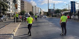 Ülke genelinde eş zamanlı okul çevreleri ve servis araçları denetimi yapıldı