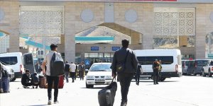 Kapıköy Sınır Kapısı'nı yıl başından bu yana 1 milyon 226 bin 865 kişi kullandı