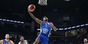 Anadolu Efes, Onvo Büyükçekmece Basketbol'u 89-78 mağlup etti