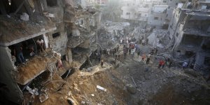 İsrail'in Gazze'ye saldırılarında yaşamını yitirenlerin sayısı 9 bin 227'e yükseldi