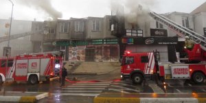 Sultanbeyli'de iş yerinin deposunda yangın çıktı!