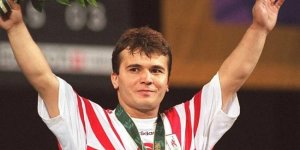 Dünya sporunun unutulmaz ismi: 'Cep Herkülü' Naim Süleymanoğlu