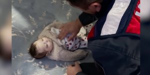 Adıyaman'da kalbi duran bebeği, jandarma personeli kalp masajıyla hayata döndürdü