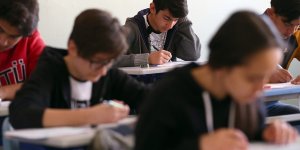 Ülke genelinde ortaokul ve liselerde ilk kez uygulanacak "ortak yazılı sınavlar" başlıyor