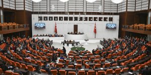 Emeklilere yüzde 49,25 zam Meclis'te kabul edildi