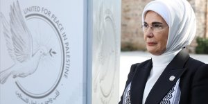 Emine Erdoğan: Alınan ihtiyati tedbir kararını, barış yolunda bir umut ışığı olarak görüyorum