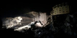 Hatay'daki Rönesans Rezidans'ın depremde yıkılmasıyla ilgili 8 sanığa dava
