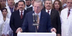 Erdoğan: Amacımız depremzede şehirlerimizi yeniden ayağa kaldırmaktır