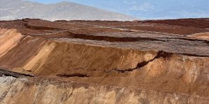 Altın madenindeki toprak kaymasından saatler önce alanda görülen çatlaklar zanlıların ifadelerinde