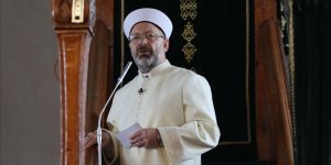 Erbaş: "Akla ve iradeye zarar veren her türlü bağımlılıkla mücadele edelim"