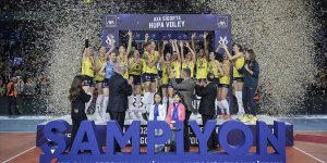 Kadınlar Kupa Voley'de Fenerbahçe Opet, şampiyon oldu