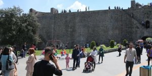 "Medeniyetler Kenti" Diyarbakır bayramı dolu dolu geçirdi