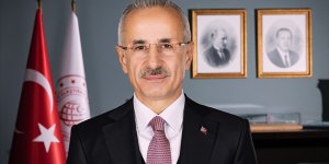 Limanlarda elleçlenen yük ve konteyner miktarı yılın ilk 4 ayında arttı