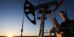 Brent petrolün varil fiyatı 83,11 dolar