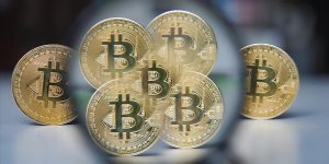 Bitcoin'in fiyatı 71 bin doları aştı