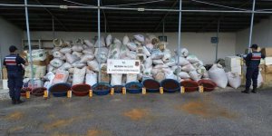 Mersin'de 10 TON KAÇAK TÜTÜN ele geçirildi!