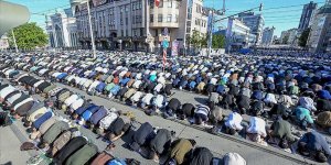 Dünya Kurban Bayramı'nı kutluyor..