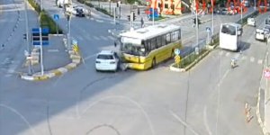 Çorum'da özel halk otobüsü ile hafif ticari araç çarpıştı, 10 kişi yaralandı