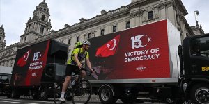 Türk halkının 15 Temmuz mücadelesi Londra sokaklarında anlatıldı