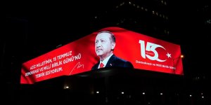 Cumhurbaşkanı Erdoğan'ın, 15 Temmuz mesajı, İletişim Başkanlığı'ndaki dijital gösterim ekranında yayınlandı