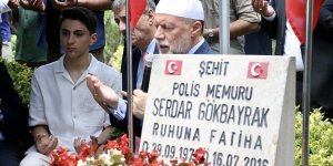 15 Temmuz şehitleri mezarları başında anıldı