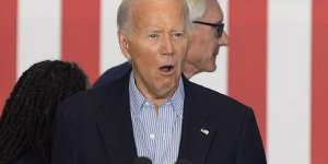 Biden'ın başkanlık yarışından çekilmesi Hollywood yıldızlarının gündeminde