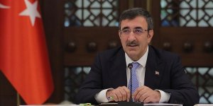 Cumhurbaşkanı Yardımcısı Yılmaz: Eylülde Orta Vadeli Program'ı güncellemiş olacağız
