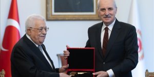 TBMM Başkanı Kurtulmuş, Filistin Devlet Başkanı Abbas’a, Kur’an-ı Kerim, silah ve bayrak hediye etti