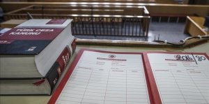Ortaklık yaptıkları iş insanlarını yağmaya teşebbüs etmekle suçlanan çeteye dava