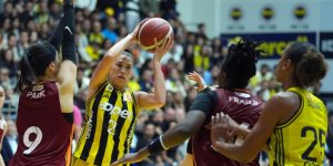 Fenerbahçe Opet sahasında Galatasaray Çağdaş Faktoring'i yendi