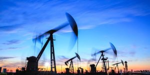 Brent petrolün varil fiyatı 73,90 dolar