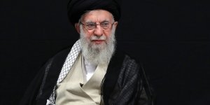 İran lideri Hamaney, İsrail ve ABD'ye kesinlikle sert bir yanıt vereceklerini söyledi