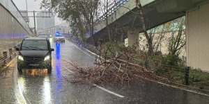İstanbul'da fırtına ve sağanak etkili oluyor