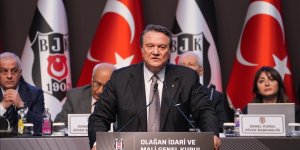 Hasan Arat, Beşiktaş Futbol AŞ başkanlığı ve üyeliğinden istifa etti!