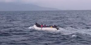 Muğla açıklarında 20 düzensiz göçmen kurtarıldı