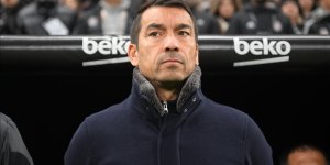 Giovanni van Bronckhorst'tan Beşiktaş'a veda mesajı